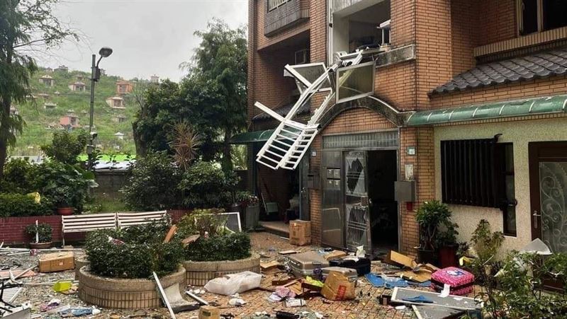 三峽驚傳氣爆！消防啟動大傷　2男3女送醫
