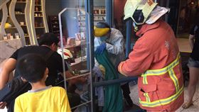 新北市，八里，十三行博物館，男童，手臂