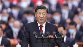 中共20大報告  代表們讚頌不已大量引用中共20大16日開幕，習近平進行的報告中提到「兩個確立」及「中國式現代化」，會議期間廣為與會代表及媒體廣泛引用，言必稱之。（中新社提供）中央社記者邱國強北京傳真  111年10月20日
