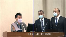 立委何志偉質詢國防部（圖／翻攝自立法院會議隨選系統）