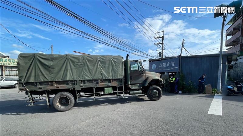 三峽軍卡碰撞機車　母載6歲女童雙亡