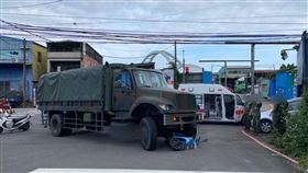 軍用卡車,母女無呼吸,急救,三峽,翻攝畫面