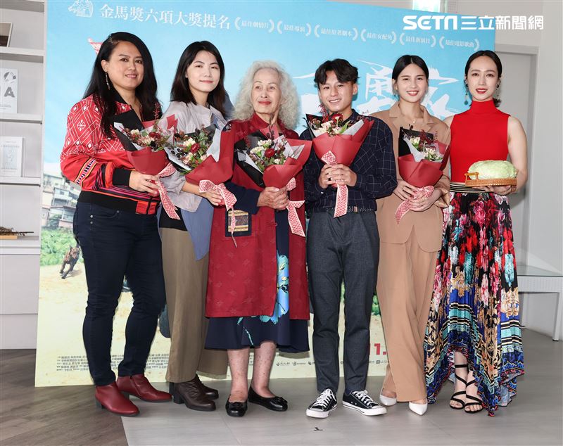 「哈勇家」導演 陳潔瑤、林詹珍妹、張祖鈞、林亭莉、黃瀞怡（小薰）出席金馬入圍茶會。（記者邱榮吉/攝影）