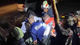 嘉義六腳廂型車與小客車相撞 1死2傷（圖／翻攝畫面）