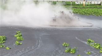 新／泥火山噴2米　農民：紅豆田變紅豆湯