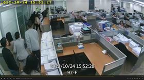 隆銘綠能（原同開）經營權之爭尚未解決，又再爆出「公司大章」遭黑衣人竊取。（圖／陸銘提供）