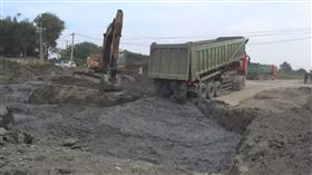 傾倒廢土一條龍，棄土天堂，起訴164人，建築工地，彰化農田、魚塭 (圖／翻攝畫面)