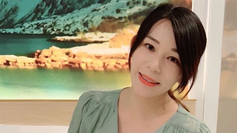 餵奶突遭陌生人闖入　美女主播崩潰吐驚魂