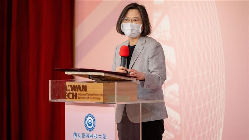 台科大產學創新學院　蔡英文出席揭牌