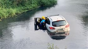 高雄,大排,開車,暴衝,鳳山