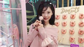 吳依潔(翻攝臉書)