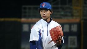 ▲U23國手林振瑋28日梅花旗先發對決輔仁大學，最速154公里，率隊以1：0拿勝、晉級8強。（圖／中央社）