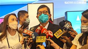 富邦金控董事長蔡明興今（28）日出席第4屆「蔡萬才台灣貢獻獎」贈獎典禮，會後接受媒體採訪。（圖／記者戴玉翔攝影）