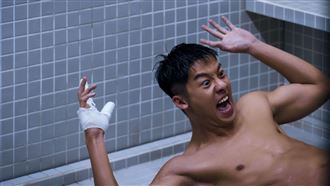 許光漢「清槍」清到手受傷　全裸畫面曝