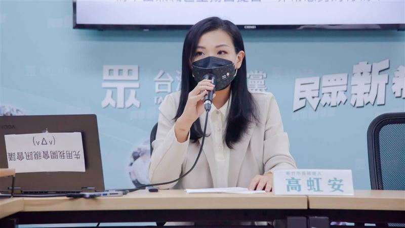 高虹安專利也用「中國台灣」他酸藍營雙標