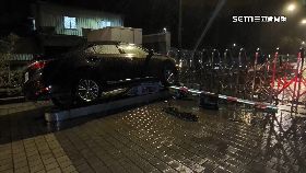 自撞棄車逃0700(DL)