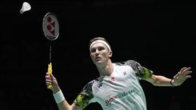 ▲安賽龍（Viktor Axelsen）法國公開賽直落二輕取駱建佑，終結對戰2連敗。（圖／美聯社／達志影像）