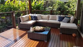 蛇在哪？奢華豪宅暗藏危機「2米巨蟒完美潛伏」網友看照片找到崩潰。澳洲捕蛇組織「陽光海岸捕蛇人(Sunshine Coast Snake Catchers 24/7)」粉專

https://www.facebook.com/SunshineCoastSnakeCatchers/photos/a.1484959141755876/2300748060176976/