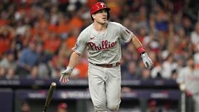 ▲費城人靠瑞爾穆托（J.T. Realmuto）再延長賽的1轟，以6：5擊退太空人搶下第1勝。（圖／美聯社／達志影像）