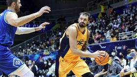 ▲T1開幕戰中信特攻艾德攻下22分，助球隊取得首勝。（圖／T1 League提供）