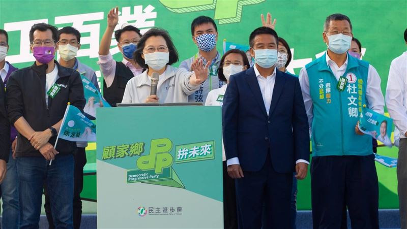 爆鄉親受壓迫！蔡英文挺徐定禎翻轉苗栗