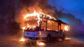 汐止公車燒成火球　司機機警及時疏散乘客