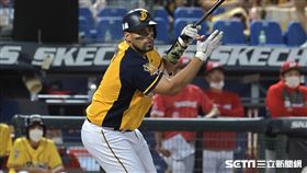 ▲中華職棒季後挑戰賽，中信兄弟捕手福來喜。（圖／記者劉彥池攝影）
