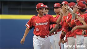 ▲中華職棒季後挑戰賽，味全龍總教練葉君璋。（圖／記者劉彥池攝影）