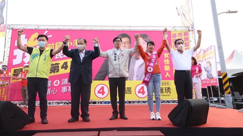 「光復縣長」跨海站台高雄前鎮小港黃雍琇