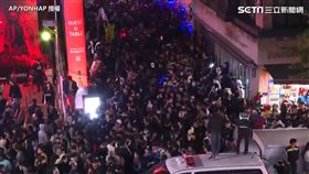 南韓梨泰院推擠。（圖／AP/YONHAP授權）