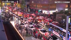 南韓梨泰院推擠。（圖／AP/YONHAP授權）