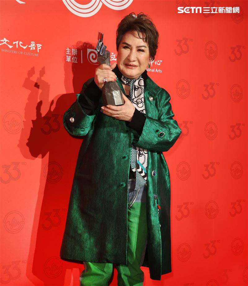 歌仔戲國寶楊麗花獲得第33屆傳藝金曲獎戲曲表演類特別獎。（記者邱榮吉/攝影）