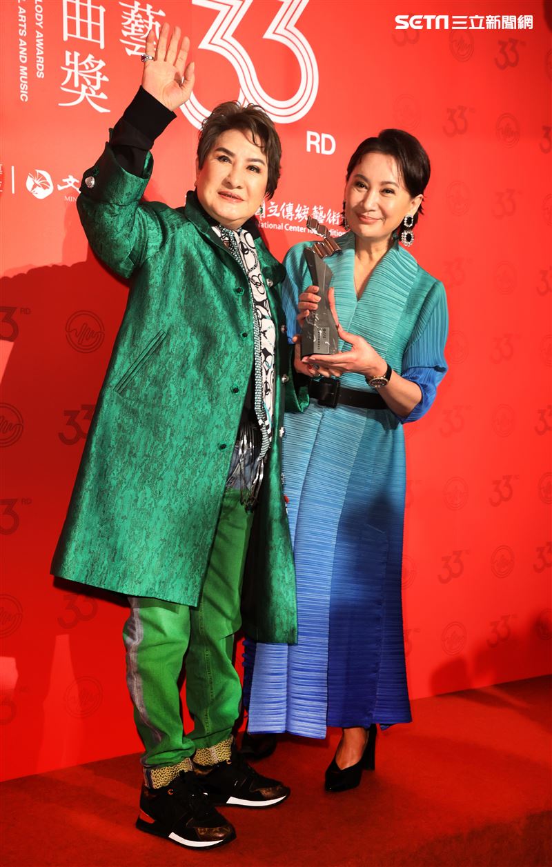 歌仔戲國寶楊麗花獲得第33屆傳藝金曲獎戲曲表演類特別獎。（記者邱榮吉/攝影）