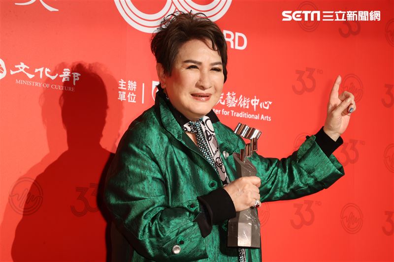 歌仔戲國寶楊麗花獲得第33屆傳藝金曲獎戲曲表演類特別獎。（記者邱榮吉/攝影）