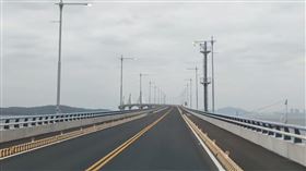 金門大橋通車了！開車只要5分鐘　馬英九通車典禮「閉目養神」