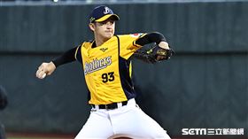▲中華職棒季後挑戰賽，中信兄弟先發投手吳哲源。（圖／記者劉彥池攝影）