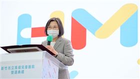 蔡英文,新竹馬偕,兒童醫院,揭幕,麥克風（圖／新竹市政府提供、沈慧虹競辦提供）