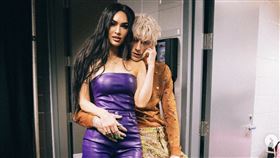 ,萬聖節,機關槍凱利,梅根福克斯,宗教,裝扮https://www.instagram.com/p/CcrL0tHs1qA/