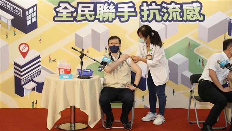 50到64歲流感疫苗今開打　前百位送水果