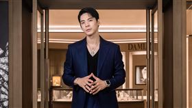 林柏宏喊話趕快有對象。（圖／DAMIANI提供）