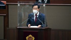 首爾市長吳世勳在記者會上道歉。（圖／翻攝自吳世勳臉書）