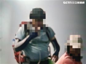 鳶嘴捎來步道,引導繩,(圖/翻攝畫面)