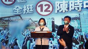 陳時中文山區景美集應廟舉辦「廟口開講」，蔡英文到場力挺。（圖／陳時中競辦提供）