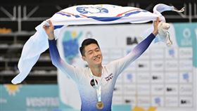 ▲2022年世界全項目溜冰錦標賽，花式溜冰選手陳毅帆在直排個人花式成年男子組目摘金。（圖／體育署提供）