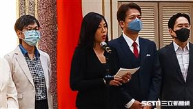 新光集團第三代吳欣盈今（2）日正式宣誓成為台灣民眾黨立委。（圖／記者盧素梅攝影)