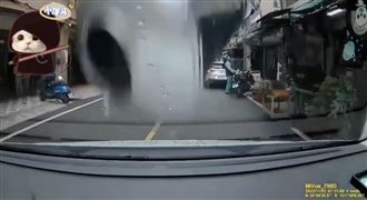 水塔被風吹走墜6層樓　轎車被砸駕駛嚇傻