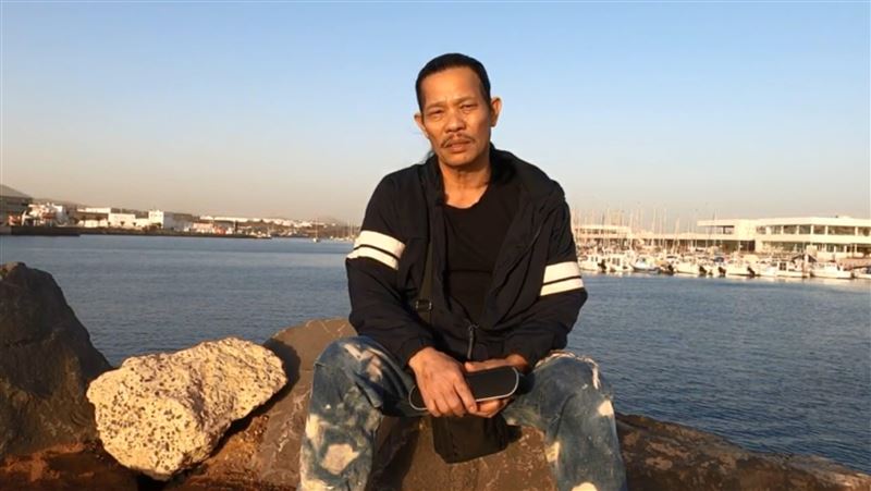 被丟西班牙小島40年！台東男要帶孩子返台
