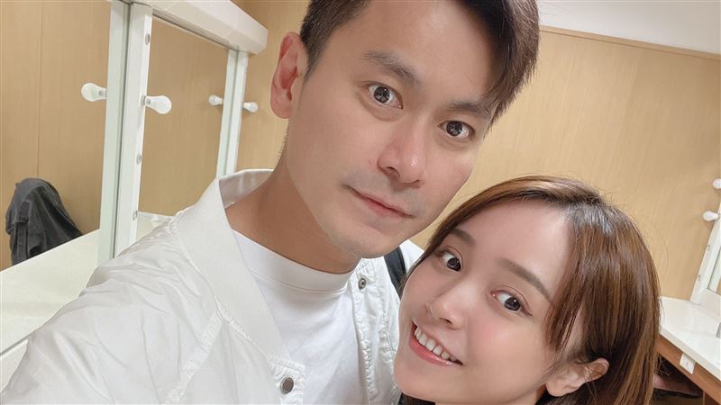 演22集就領便當　男星吊鋼絲高掛牆嚇到哭