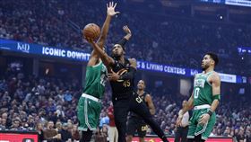 ▲米契爾（Donovan Mitchell）攻下25分，騎士6連勝竄上東區第2。（圖／美聯社／達志影像）