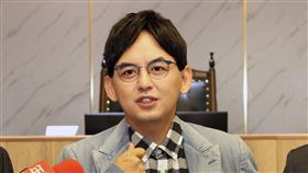 藝人黃子佼愛女小玉米長蒙古斑，首露面回應。（圖／記者邱榮吉拍攝）